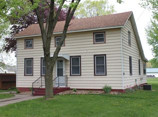 609 E Broadway St, Prairie Du Chien, WI 53821
