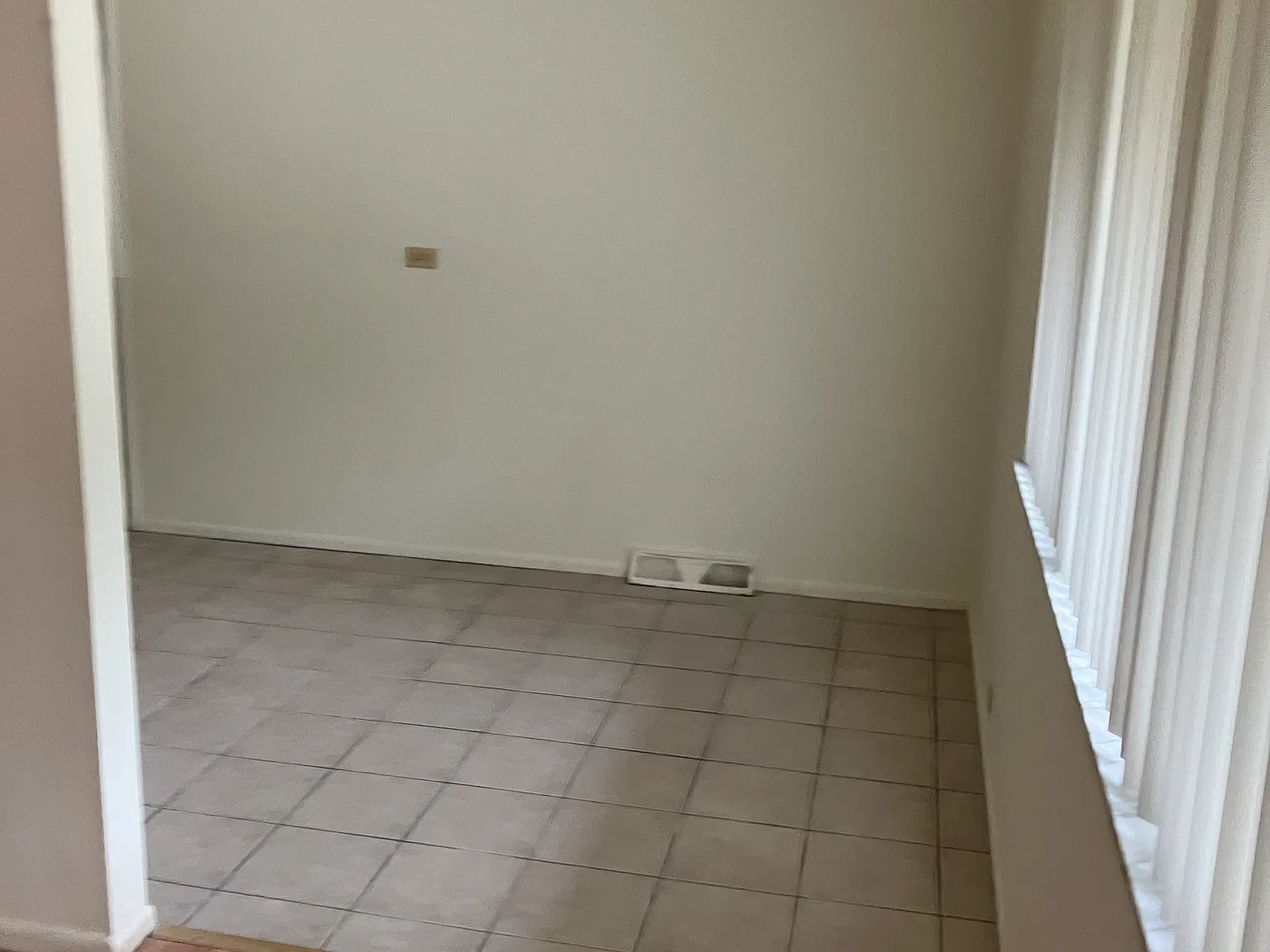 2 bed, 900 sqft, $1,000 — Photo 2