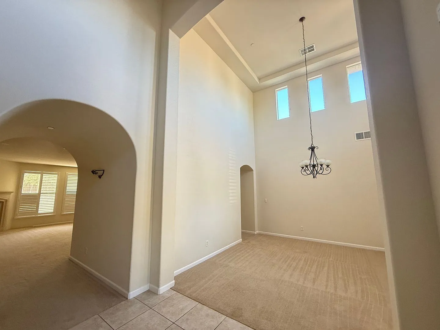 1427 Wyndham Lane — Photo 2