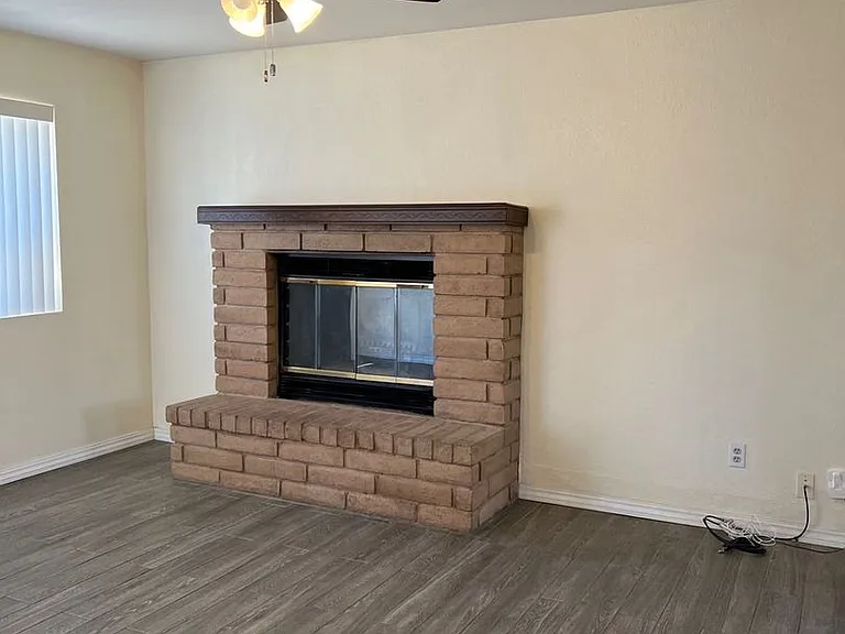 21421 Circle Dr — Photo 2