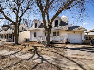 1536 N Hershey Rd, Bloomington, IL 61704