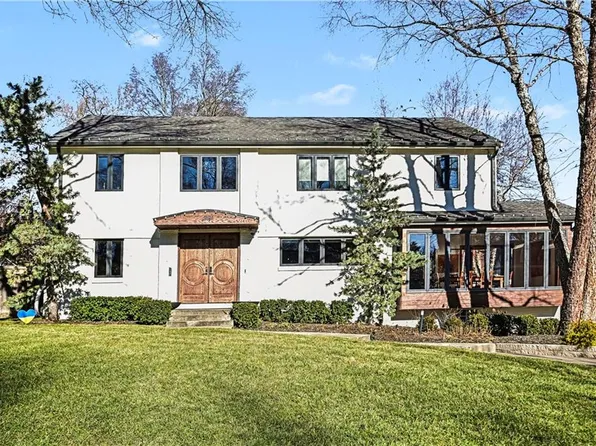 810 W 57th St, Kansas City, MO 64113