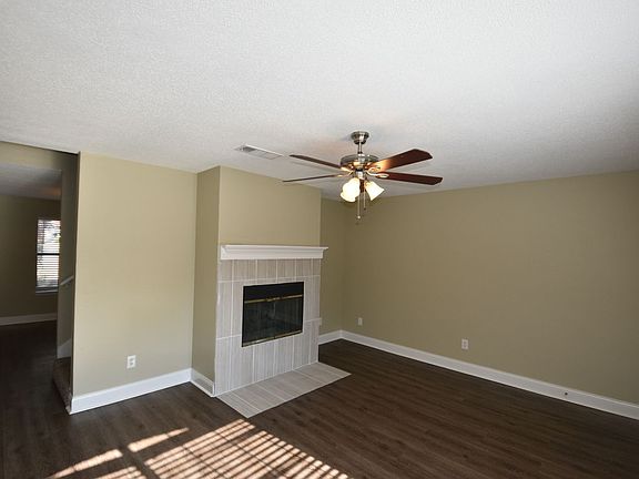 2nd image of 1802 Rose Cir