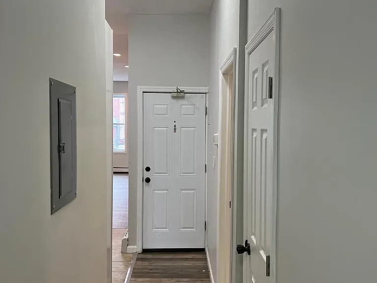 1112 Summit Ave #2 — Photo 14