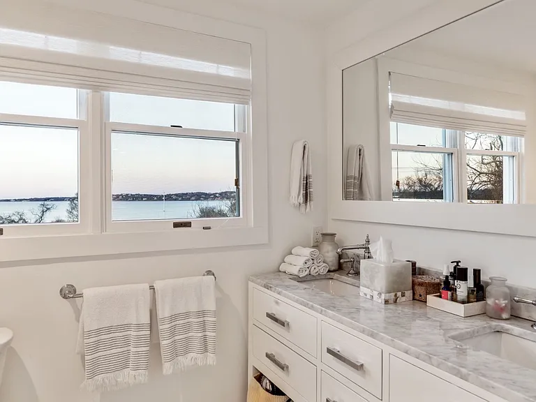 100 Old West Lake Dr — Photo 16