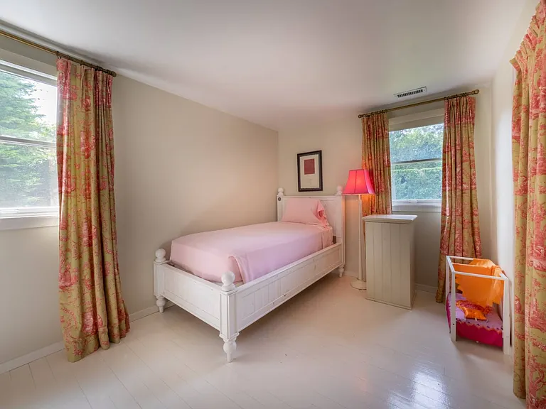 126 Sagaponack Rd — Photo 13
