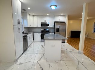 41 Andrews St #2, Staten Island, NY 10305