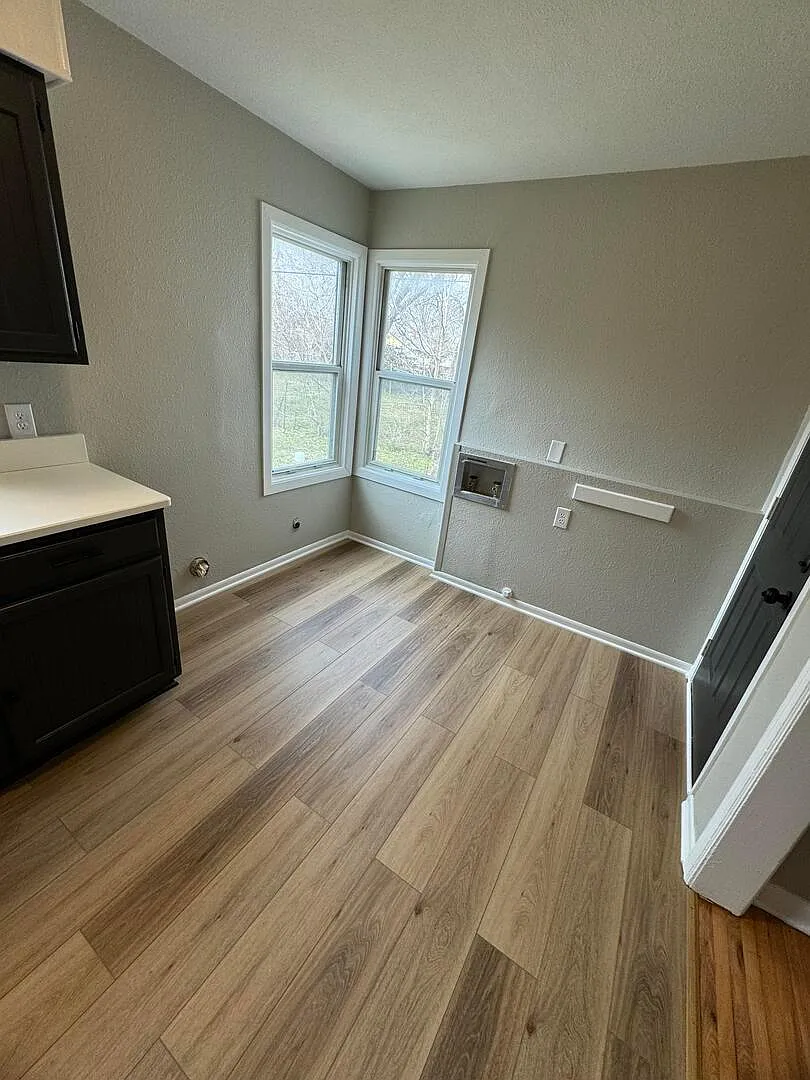 2 bed, 672 sqft, $950 — Photo 4
