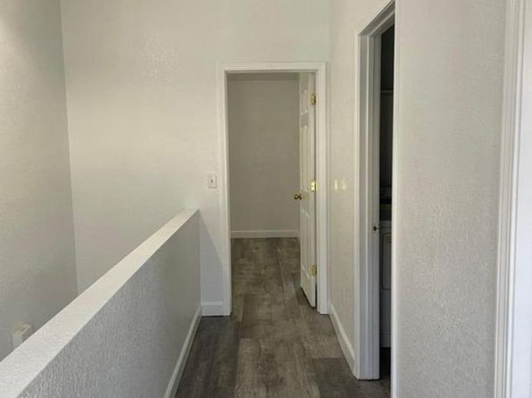 reno-nevada-66464207 picture