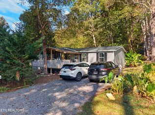 4221 Lindsey Gap Rd, Cosby, TN 37722