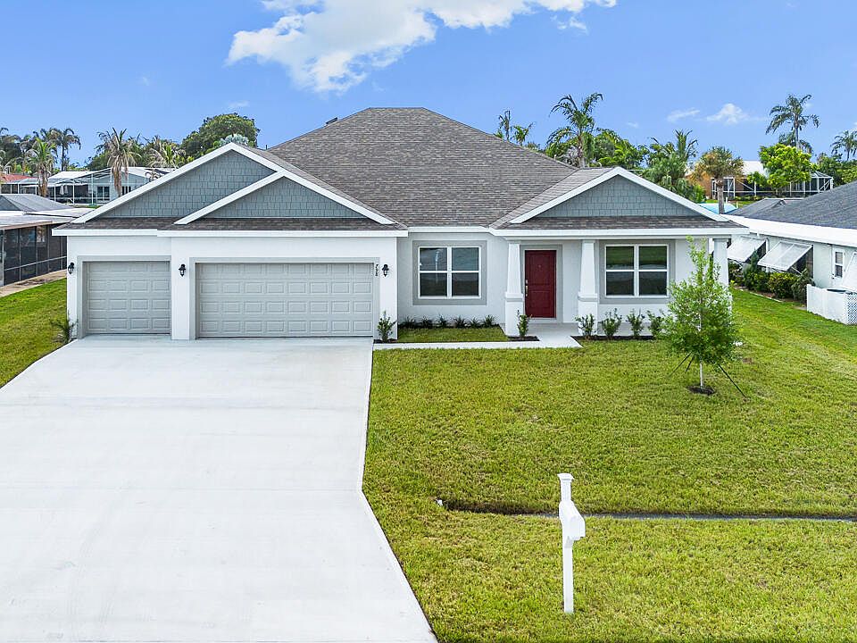 1st image of 798 SE Seahouse Drive