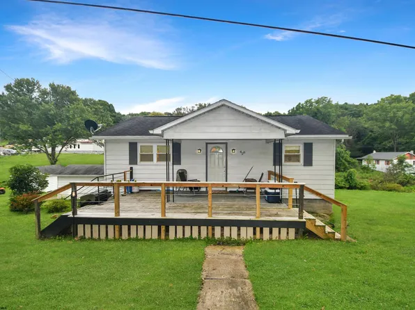 428 Dug Hill Rd, Morgantown, WV 26508