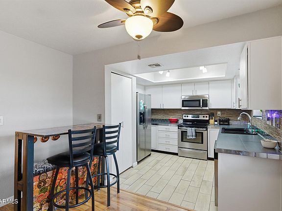 5th image of 3635 N 37TH Street #10