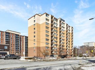 1950 Main St W #906, Hamilton, ON L8S 4M9