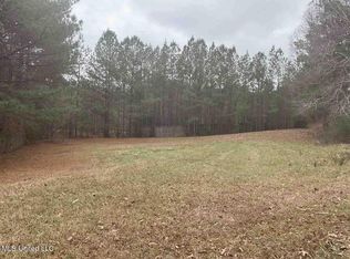 210 Dickens St, Carthage, MS 39051