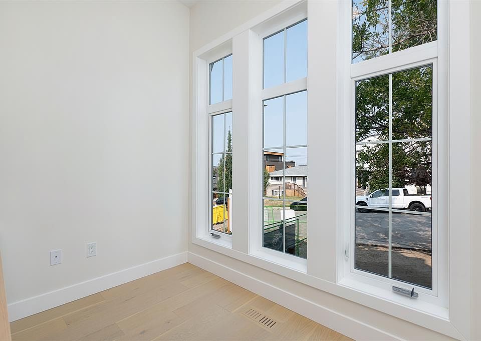 2209 N 28th Ave SW, Calgary, AB T2T 1K4 MLS A2001317 Zillow