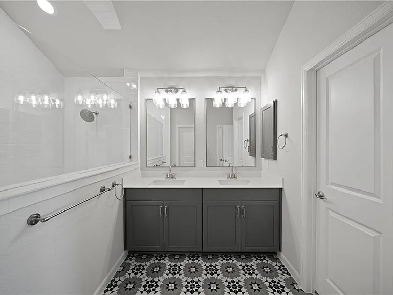 136 Osceola Dr — Photo 8