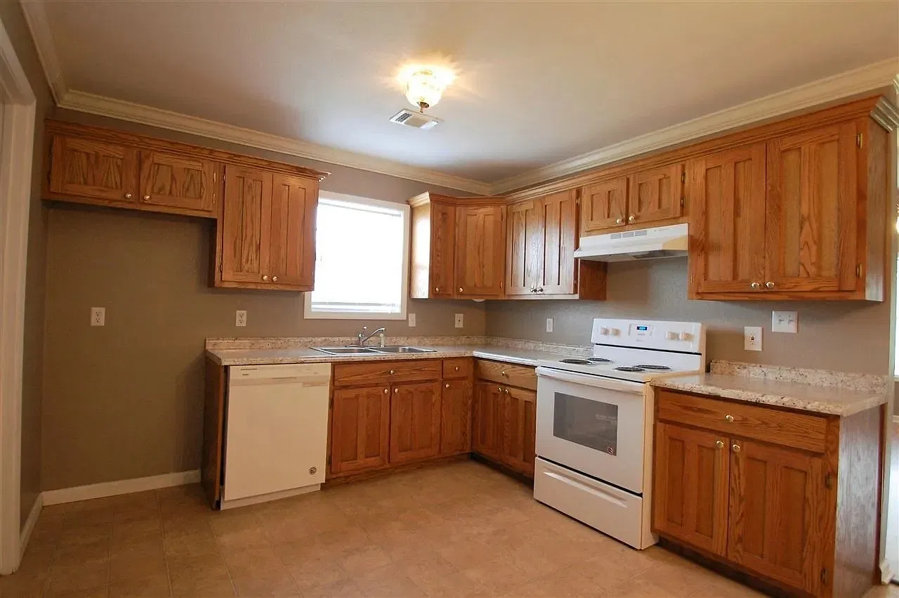 1104 Rector Road - 1 — Photo 4