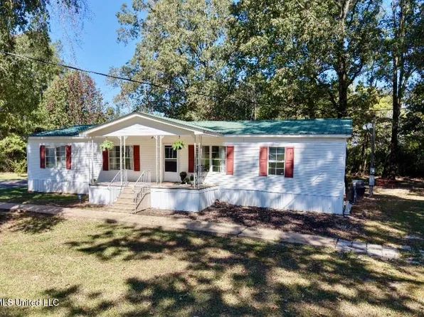 1031 Old Hillsboro Rd, Forest, MS 39074