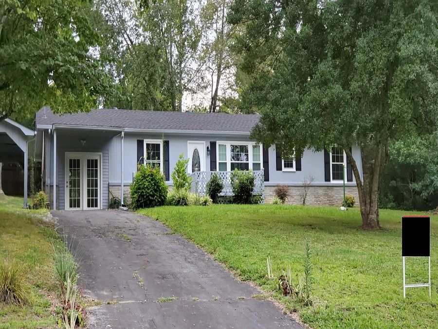1st image of 310 Parkview Dr