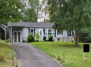 310 Parkview Dr, McMinnville, TN 37110