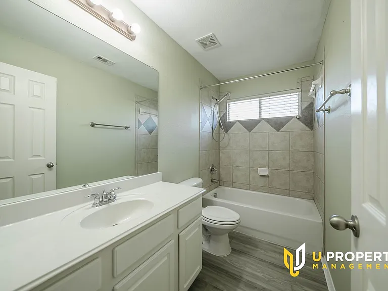 3501 Aldersyde Dr — Photo 22