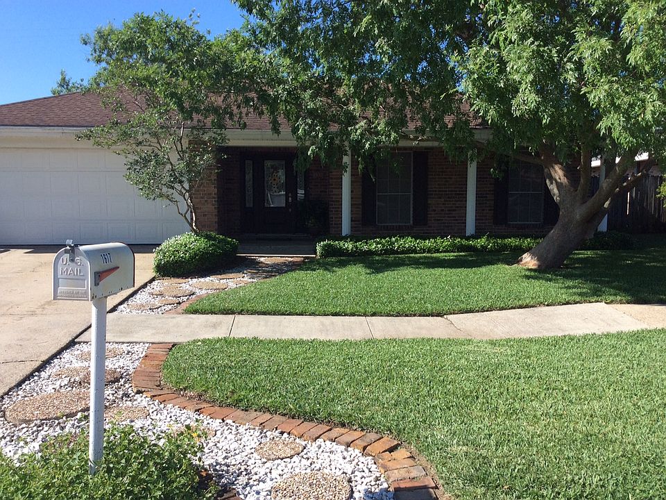 1st image of 1617 Chatsworth Dr