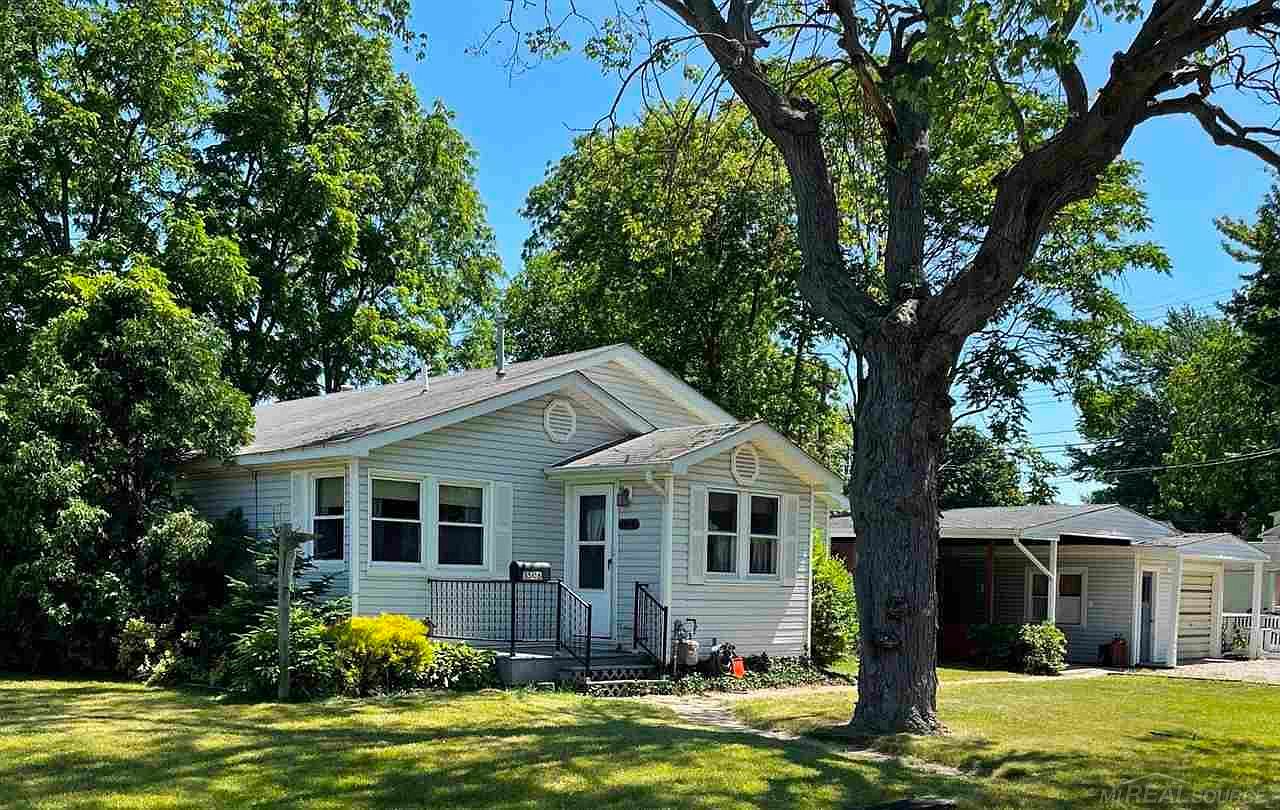 1506 Market St, Algonac, MI 48001 Zillow