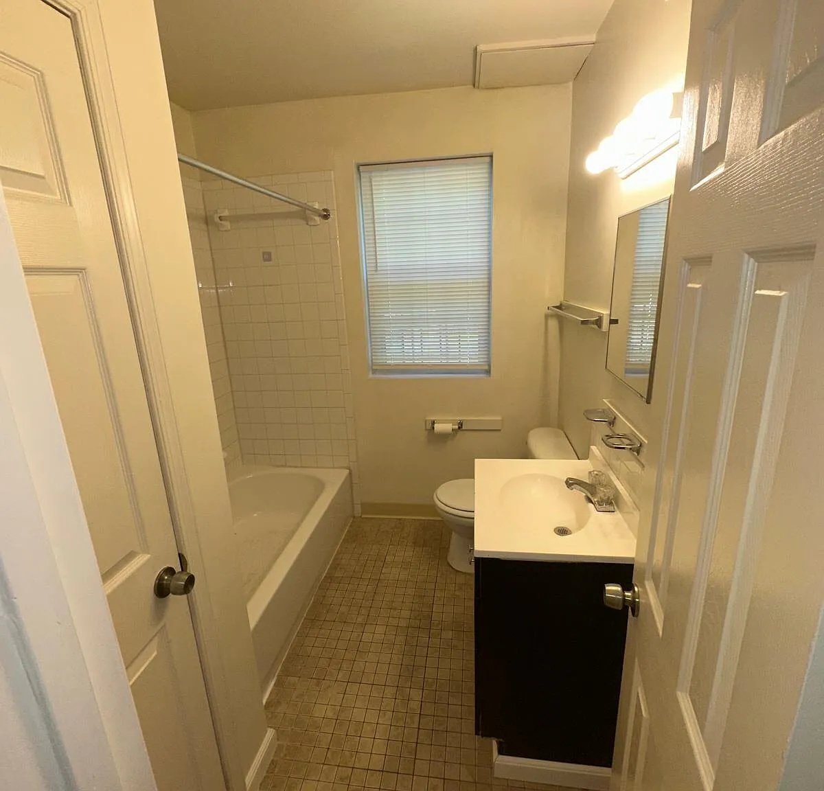 164 Mississippi Avenue Southeast - 101 — Photo 1