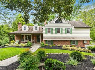 410 Heatherwood Ln, Devon, PA 19333