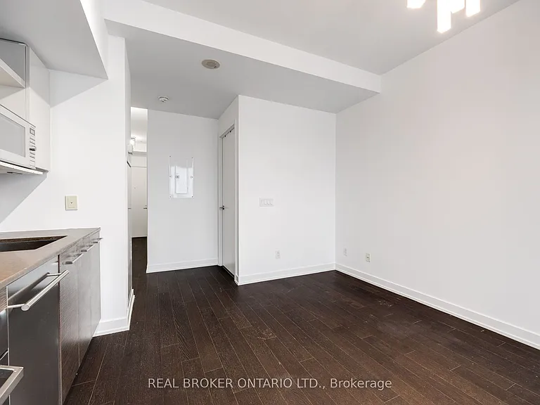 1030 King St W #Penthouse 25 — Photo 10