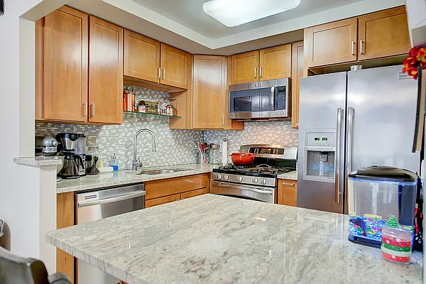 Sold by Landmarc Group | media 10