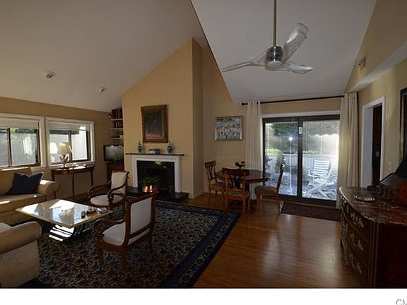 3rd image of 69 Rowayton Woods Dr