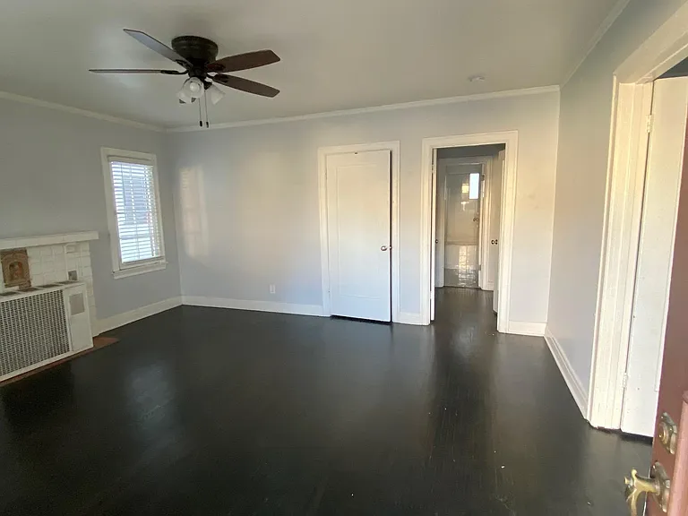 1173 S Norton Ave — Photo 11