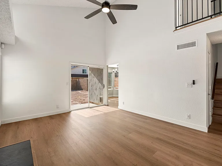 1811 S 39th St #23 — Photo 5