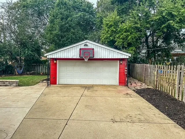 416 S Forrest Ave — Photo 16