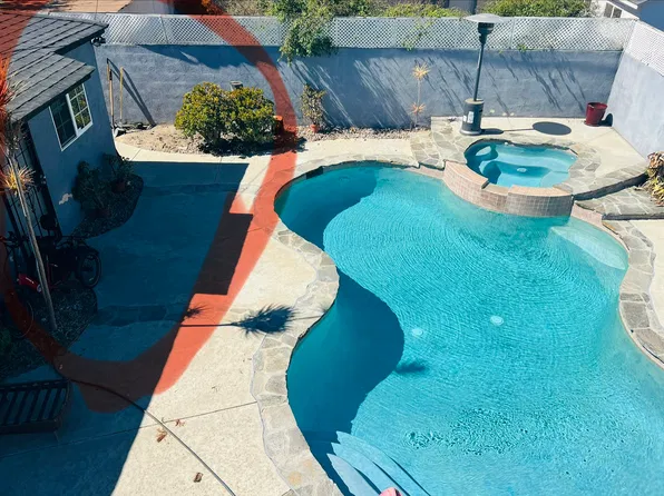 4851 Blackthorne Ave, Long Beach, CA 90808