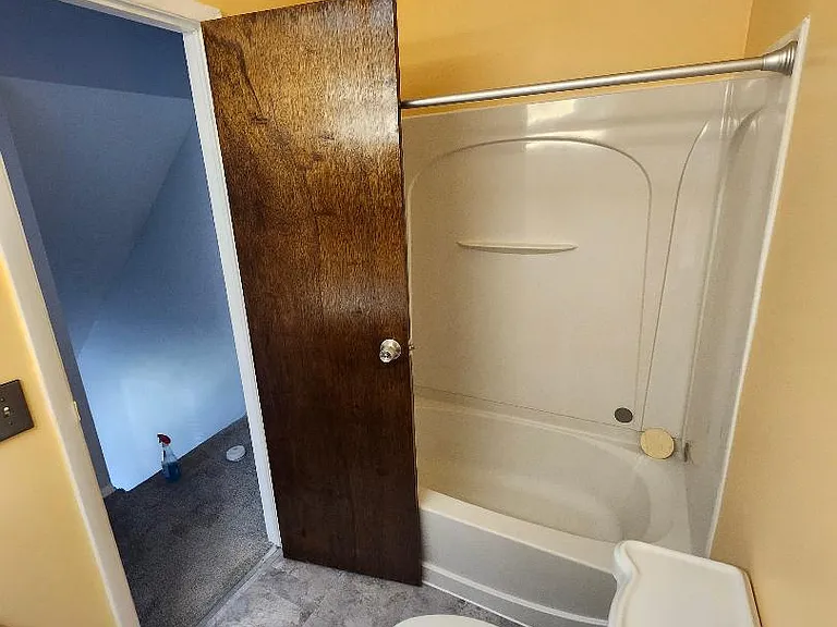 221 Canterbury Ln #A — Photo 5