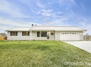 651 Forstrom Dr SE, Lowell, MI 49331