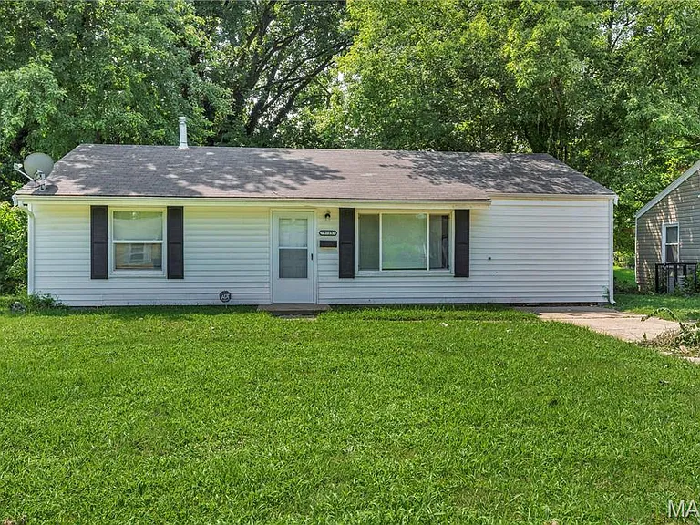 9713 Dennis Dr — Photo 1