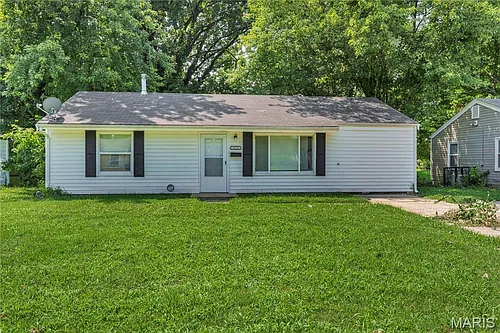 9713 Dennis Dr Photo 1