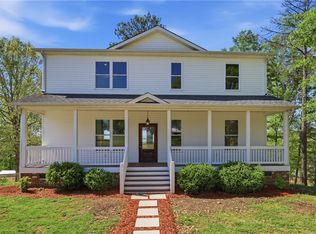 202 Allgood Dr, Pickens, SC 29671