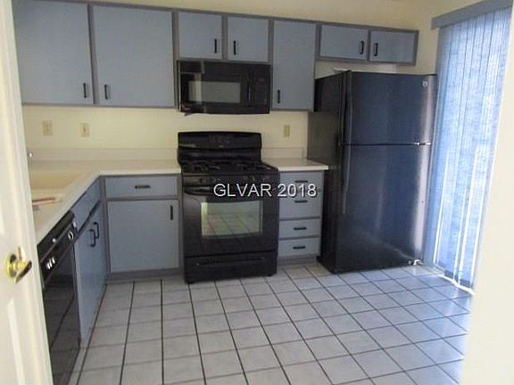 3rd image of 2713 Sungold Dr