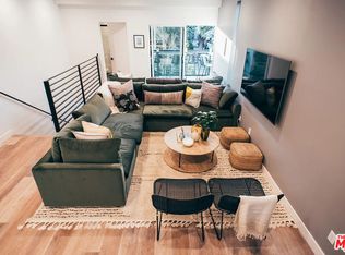 838 N Harvard Blvd #1/2, Los Angeles, CA 90029