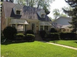 4513 Elm St, Downers Grove, IL 60515