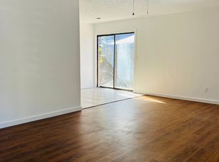 2732 N Barcelona Ave, Fayetteville, AR 72703