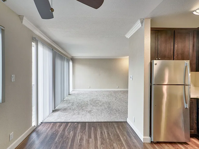 Cypress Pointe — Photo 29