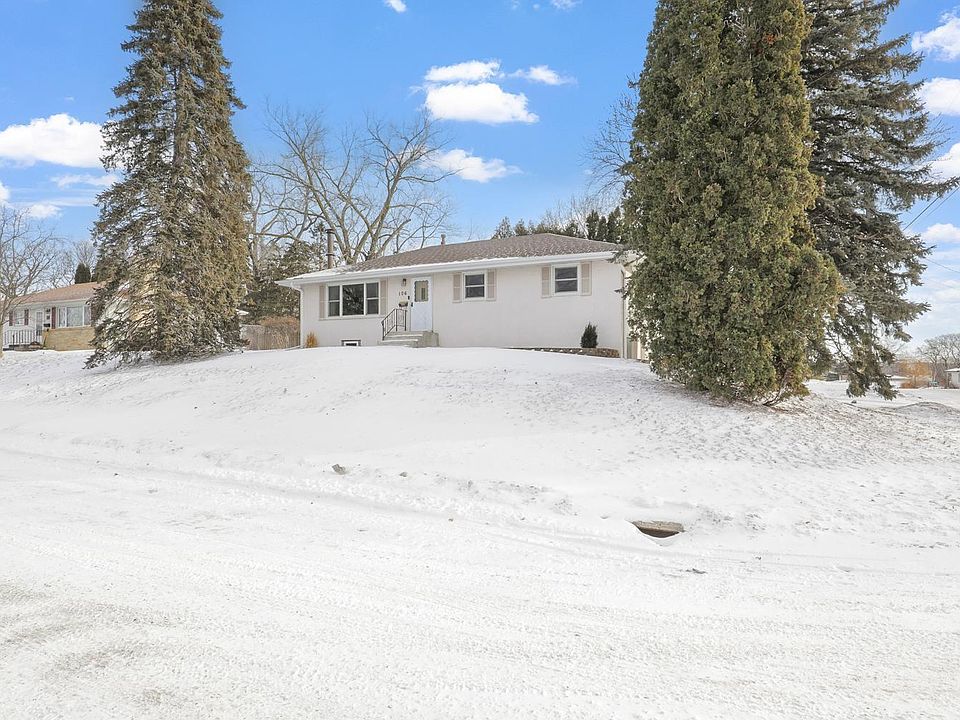 1st image of 106 19th Ave N