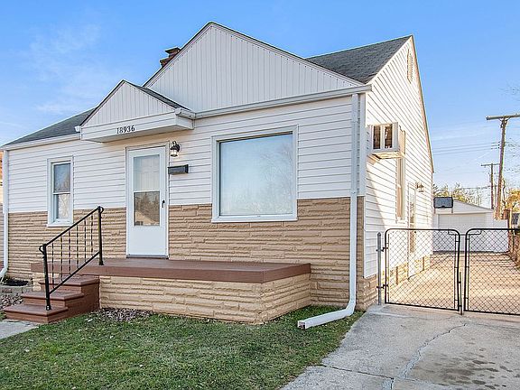 2nd image of 18936 Martin Rd