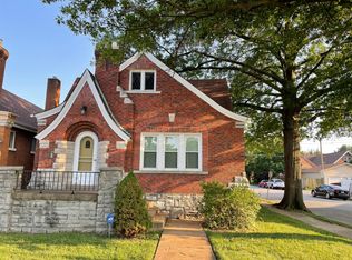 6326 Chippewa St, Saint Louis, MO